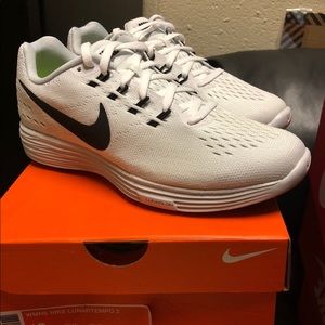 Women’s Nike Lunar Tempo 2